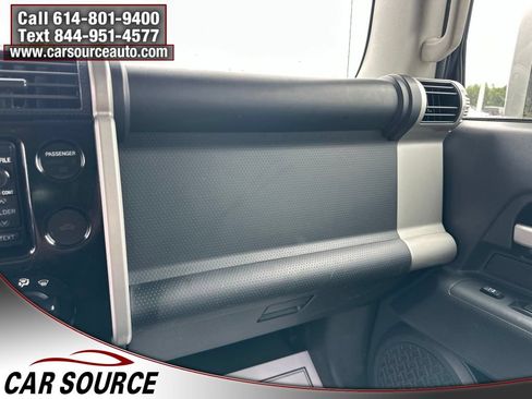 Used 2007 Toyota FJ Cruiser 4WD image 16