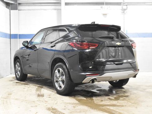 Used 2024 Chevrolet Blazer LT FWD image 26