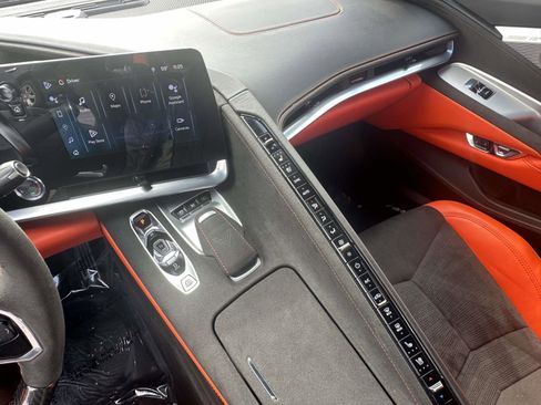 Used 2025 Chevrolet Corvette Z06 image 14