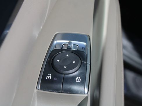 New 2026 Kia Carnival FWD image 27