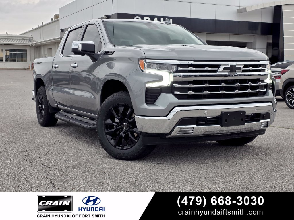 Used 2025 Chevrolet Silverado 1500 LTZ AWD/4WD image 1
