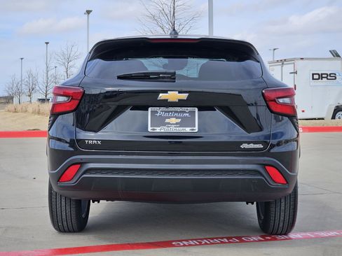 New 2026 Chevrolet Trax LS w/ LS Convenience Package image 8