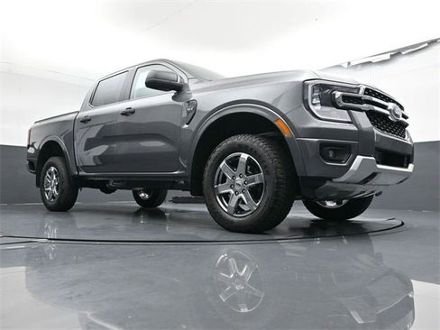 New 2025 Ford Ranger XLT w/ FX4 Off-Road Package image 24