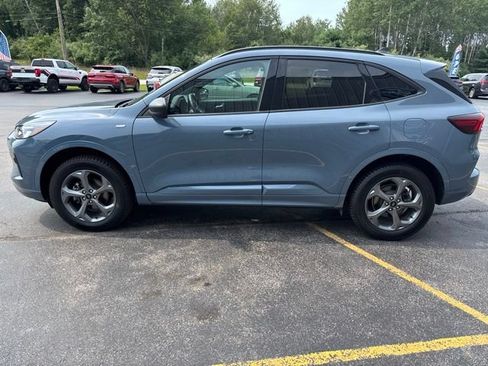Used 2024 Ford Escape ST-Line w/ Tech Pack #1 AWD/4WD image 7