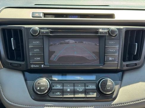 Used 2014 Toyota RAV4 XLE FWD image 4