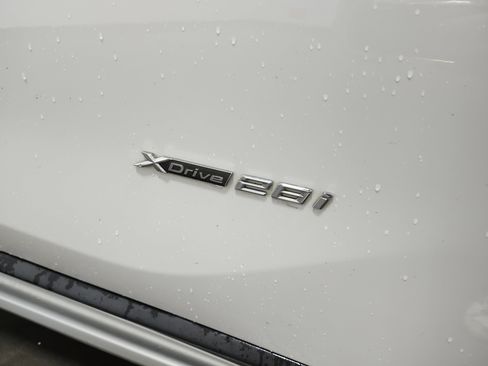 Used 2018 BMW X1 xDrive28i image 13
