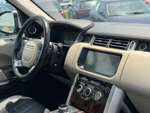 Used 2017 Land Rover Range Rover HSE AWD/4WD image 16