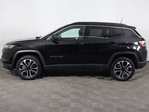 Used 2024 Jeep Compass Limited w/ Sun and Sound Group AWD/4WD image 18