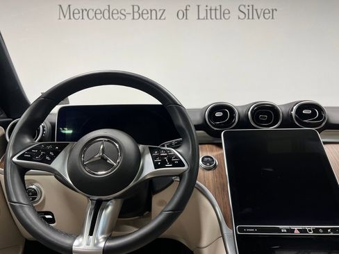 Used 2023 Mercedes-Benz C 300 4MATIC Sedan image 31