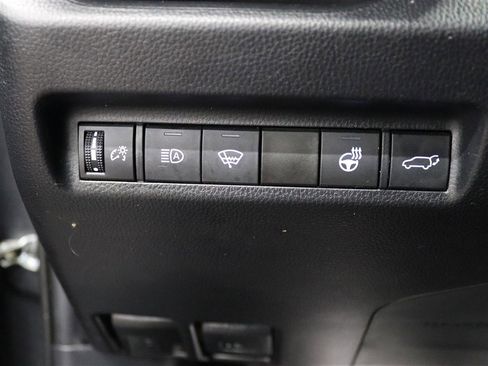 Used 2019 Toyota RAV4 XLE image 28