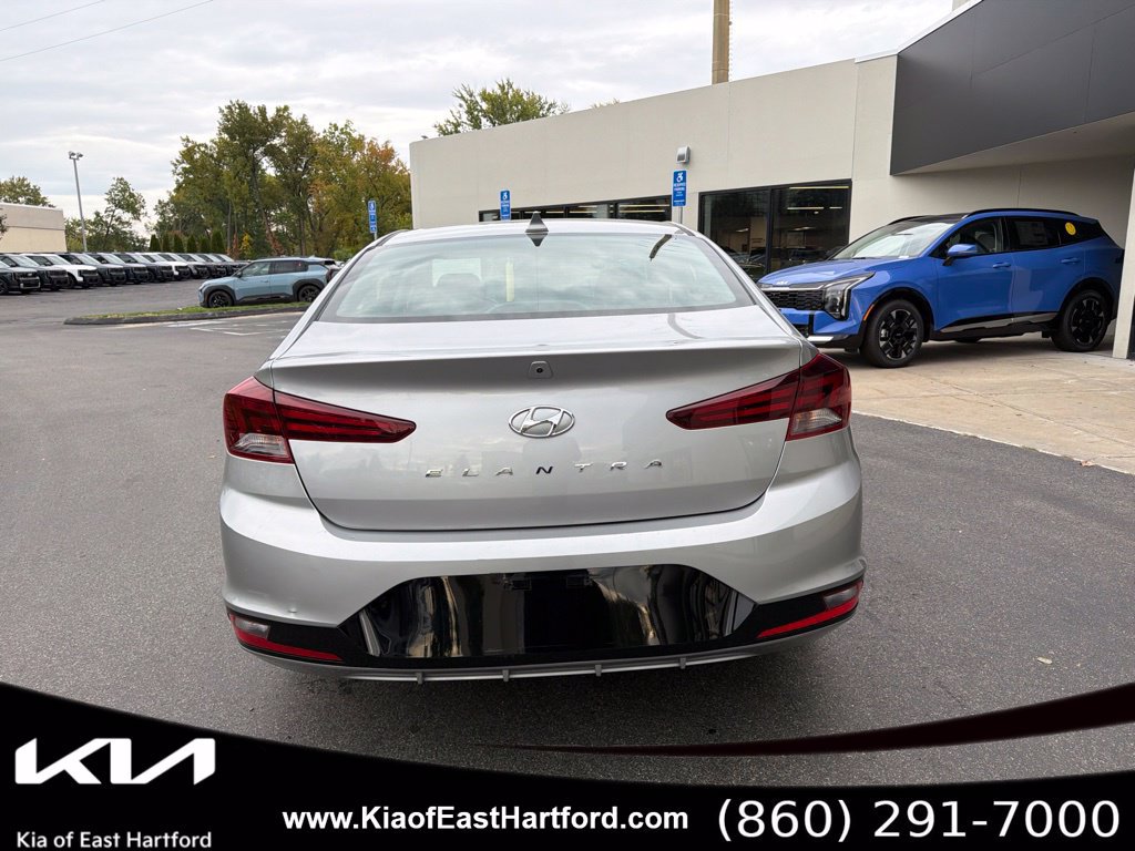 Used 2020 Hyundai Elantra Value Edition w/ Cargo Package (C1) FWD image 9