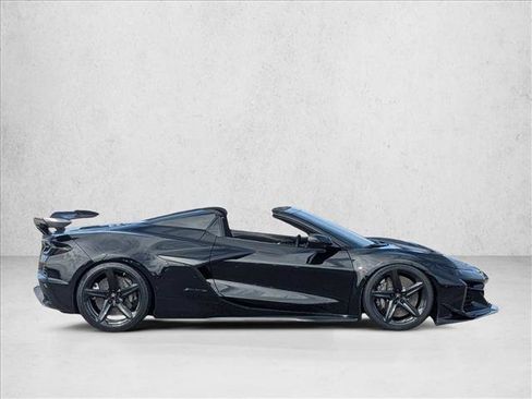 Used 2023 Chevrolet Corvette Z06 w/ Battery Protection Package image 4