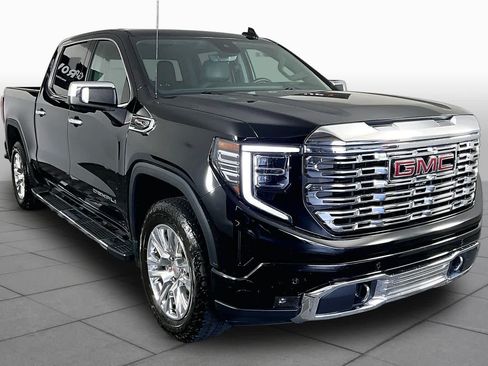 Certified 2023 GMC Sierra 1500 Denali w/ Technology Package AWD/4WD image 3