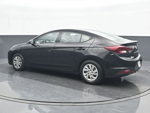 Used 2020 Hyundai Elantra SE w/ Cargo Package (C1) FWD image 4