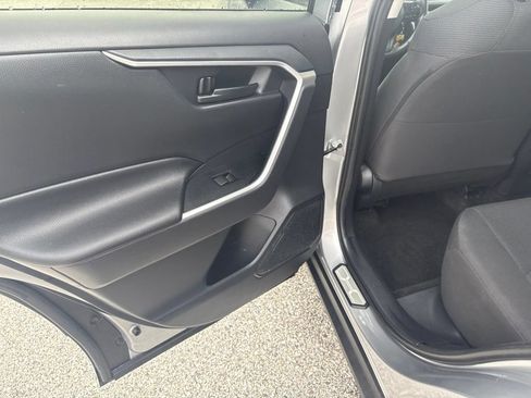 Used 2019 Toyota RAV4 LE w/ All Weather Liner Package AWD/4WD image 31