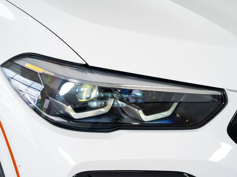 Used 2022 BMW X6 xDrive40i w/ M Sport Package AWD/4WD image 9