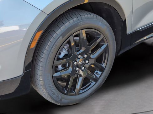 Used 2024 Chevrolet Blazer RS w/ Driver Confidence II Package FWD image 33