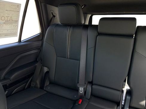 New 2026 Toyota 4Runner Limited AWD/4WD image 16