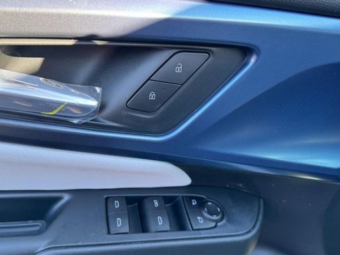 New 2026 Chevrolet Equinox EV LT image 31