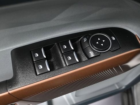 Used 2024 Ford Maverick Lariat FWD image 11