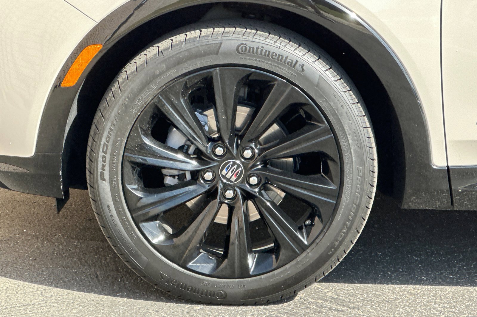 Certified 2026 Buick Envista Sport Touring w/ Studio Series FWD image 27