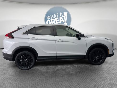 New 2026 Mitsubishi Eclipse Cross LE image 2