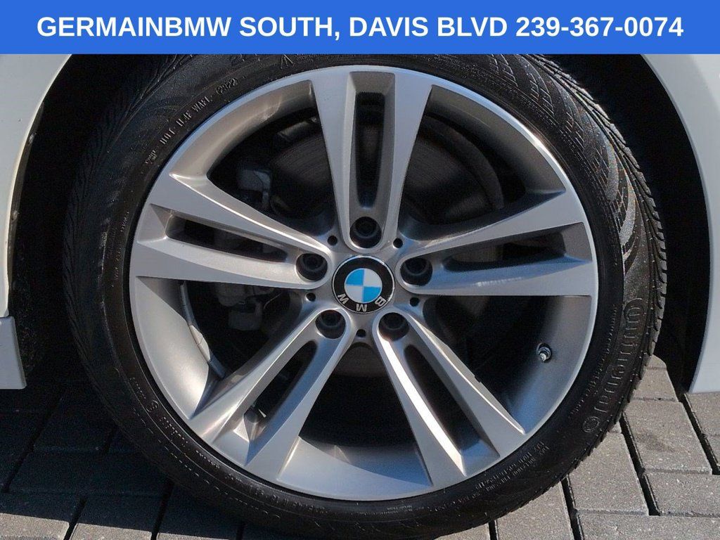 Used 2017 BMW 330i xDrive Sedan AWD/4WD image 12