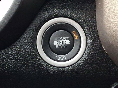 Used 2024 RAM 2500 Laramie AWD/4WD image 26