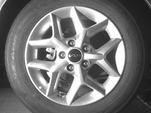 Used 2025 Kia Soul LX w/ LX Technology Package FWD image 15