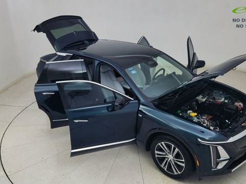 Used 2025 Cadillac Lyriq Luxury w/ LPO, Floor Liner Package RWD image 84