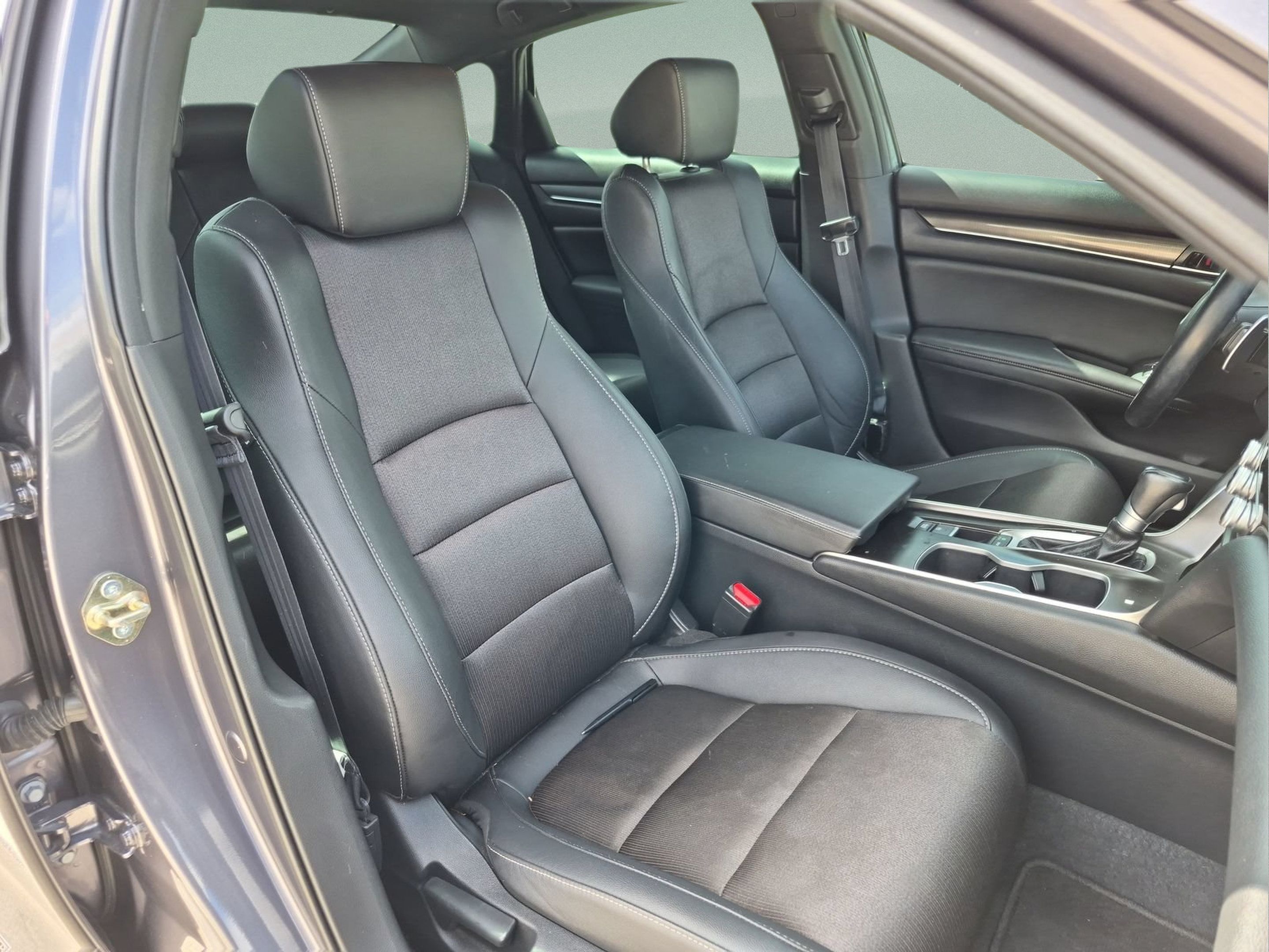 Used 2020 Honda Accord Sport image 20