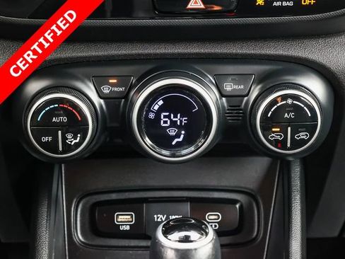 Certified 2023 Hyundai Venue SEL image 14