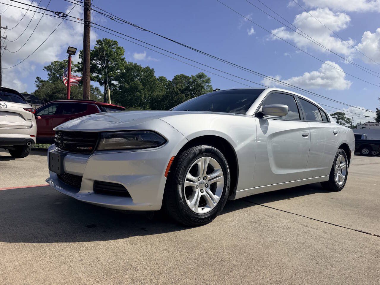 Used 2020 Dodge Charger SXT RWD image 2