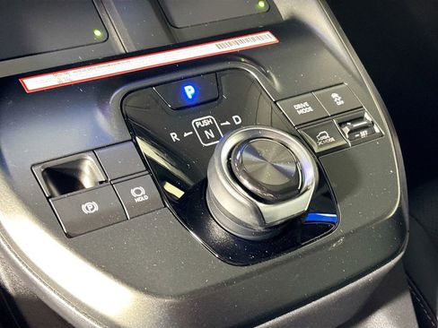 New 2026 Subaru Solterra Premium image 17