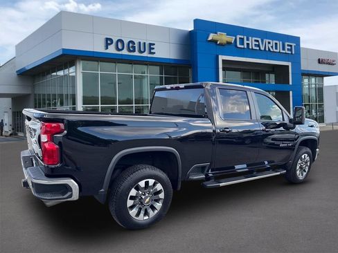 Used 2024 Chevrolet Silverado 2500 LT w/ All Star Edition AWD/4WD image 2