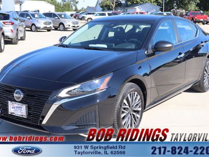 Used 2024 Nissan Altima 2.5 SV