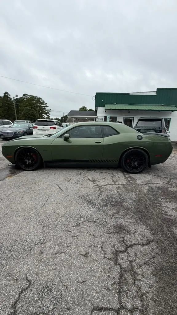 Used 2019 Dodge Challenger R/T w/ Plus Package RWD image 7