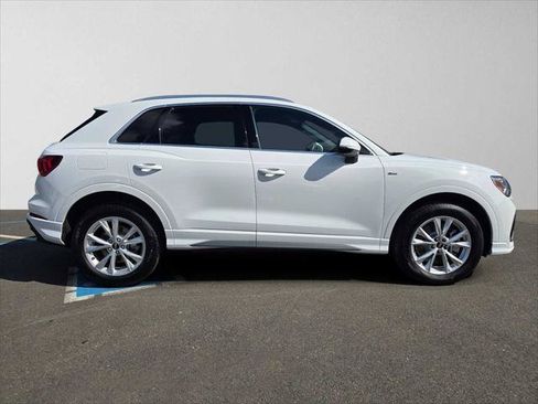 Used 2025 Audi Q3 2.0T Premium w/ Convenience Package AWD/4WD image 8
