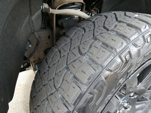 Certified 2025 Chevrolet Silverado 1500 LT Trail Boss w/ Convenience Package II image 16