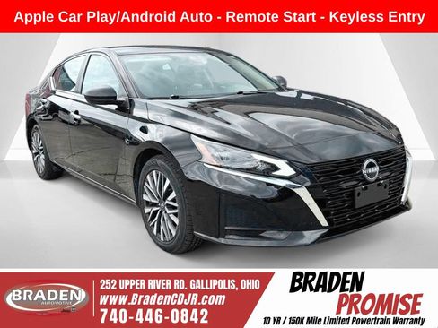 Used 2024 Nissan Altima 2.5 SV FWD image 1