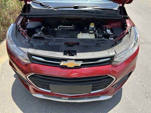 Used 2019 Chevrolet Trax LT w/ Driver Confidence Package image 26