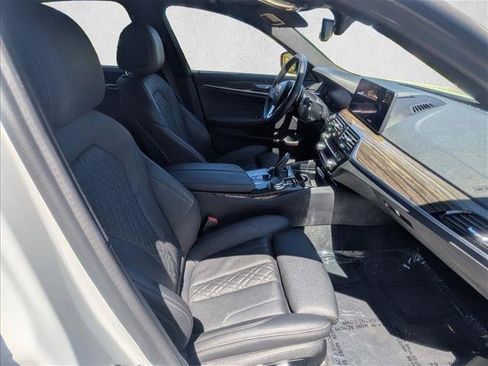 Used 2021 BMW 530i w/ Convenience Package RWD image 22