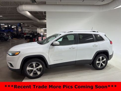 Used 2019 Jeep Cherokee Limited image 4