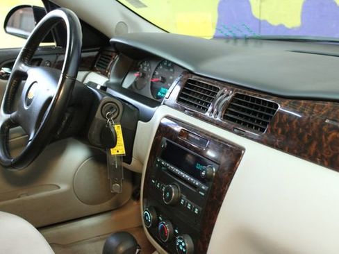 Used 2014 Chevrolet Impala Limited LS FWD image 10