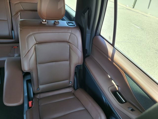 New 2026 Lincoln Navigator L Reserve AWD/4WD image 15