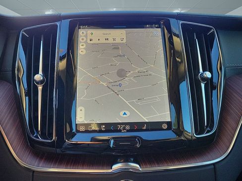 New 2024 Volvo XC60 T8 Ultimate w/ Protection Package Premier image 32