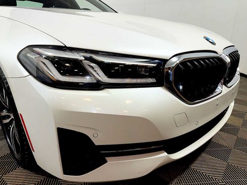 Certified 2023 BMW 530i xDrive w/ Convenience Package AWD/4WD image 25