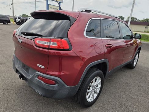 Used 2014 Jeep Cherokee Latitude w/ Cold Weather Group AWD/4WD image 3