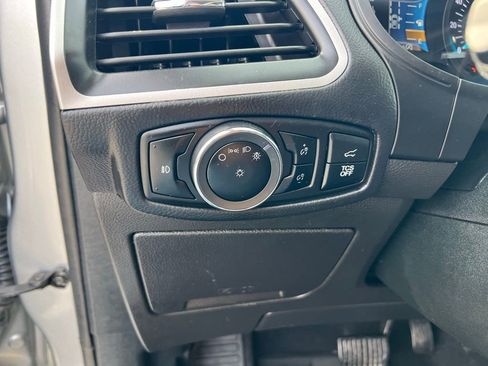 Used 2024 Ford Edge SEL w/ Convenience Package image 40