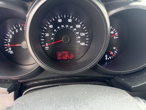 Used 2013 Kia Soul FWD image 19